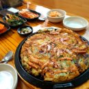 풍성한 칼국수 이미지