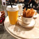 GS25 영등포프레비뉴점 | [올댓커피 더현대] 에스프레소 바지만 아아를 마셔본 후기 (ft.웨이팅신청)