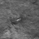 추락한 러시아 탐사선 충돌…달 표면에 새로 생긴 10m 구덩이 이미지