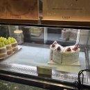 강남역 신논현역 케이크가 맛있는 대형카페 “까치화방” 강남역점