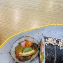 윤쓰김밥 이미지