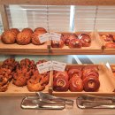 두실로 | 부산 금정구 빵집 추천 LAB 이흥용과자점 두실점 소금빵 솔직후기