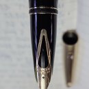 Sheaffer Intrigue Gold and Black Matte 이미지