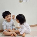 사이좋은 쌍둥이 남매 이미지