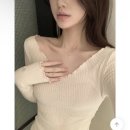 봄이오네 | [4월 위시리스트] 봄이오네용 🫒 내가 입고싶은옷 모아모아 🖤💌