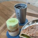 와우1리 | [예산]덕산면 수덕사가는길 창고를 개조해서만든 대형 베이커리카페&#34;유양창고&#34;