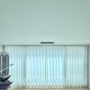 한일타운3차 | [창원마산한일타운] 공간마다 다른 매력, 거실엔 화이트 커튼, 침실엔 암막 콤비블라인드