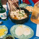 펌)불빛 아래 정이 넘치는 한 끼, 전국 포장마차 맛집 5곳---문현정 에디터 님의 스토리 이미지