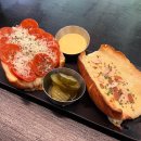 엠티티 | 군산 MTT cafe 미장동 카페 굴뚝빵 커피 맛집 핫플 추천 재방문 후기
