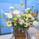 범한프라자 앞 | 기념일을 더 특별하게, 초롱꽃방에서 준비한 플라워 바구니