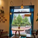 카페 모퉁이 이미지