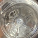 생수살 때 밑부분의 이 ''문구''가 적힌 물은 절대 사지마세요. 가짜 물입니다 이미지