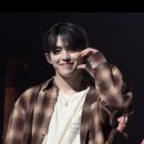 17 RIGHT HERE • 남자에 미친 여자는 영원히 피곤해 / 뉴욕 24.10