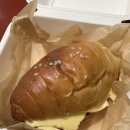 데메4길 | 통영 소금빵 맛집 | 공유공간 작업실 45 도남동 카페