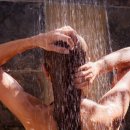 찬물 vs 뜨거운 물.. 샤워의 정석은 이미지