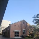 타임스퀘어 오월의 종 무화과 호밀빵과 영화 컴플리트 언노운