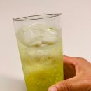 사우어(SOUR) 이미지