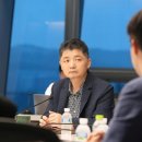 Kakao faces gloomy outlook following founder&#39;s arrest 카카오, 창업자 구속으로 암울 이미지