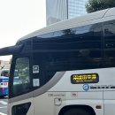 맥도날드 앞 버스정류장 이미지