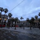 천년광장 조형분수 | 바르셀로나 라 람블라 산책 – 플라사 레이알 가우디 전등과 구엘 저택까지