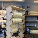 새 조형물 및 분수 | 유성구 굴뚝빵 명소 [대전 수통골 맛집] 시크릿가든의 새로운 변신! 카페 루온토 방문 후기