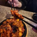 꾸브라꼬숯불두마리치킨 이미지