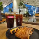 월성카 | 대구 월성동카페 커피팀버 월성점 :) 커피랑 빵 다 맛있는 예쁜카페