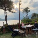 이른아침호숫가 이미지