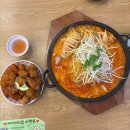 짬뽕과손님 | 돌판석짬뽕 파주심학산점 지글지글 돌판 가득 돌짬뽕과 수제돈탕치탕 후기 파주 심학산 맛집