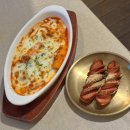 민들레네 | [회기역 카페] 민들레영토 경희대점 후기 | 6,000원 음료 무한 가성비 레트로 카페