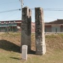 남원 만복사지 당간지주 이미지