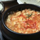 국산콩 100% 손두부,,, 여행객들이 아침부터 줄 서는~ 순두부 NO.1 맛집 이미지