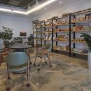 경남거제지역자활센터 | 거제 동부면 가볼만한곳 ☕ 참살이센터 1층 카페<마실뜨락에 CAFE>, 자활 생산품 구경까지