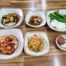 산야초능이칼국수