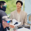 길전한지공예연구소 | 2026년 상반기 트로트 1위 차지한 박지현, 임영웅 제친 비결은 무엇일까?