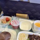 해뜨는댕 | 홍콩 1일차 _ 파이브 가이즈, 미드 레벨 에스컬레이터, 베이크 하우스, 소호, 심포니 오브 라이트, 후통