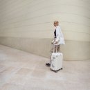 블랙핑크 로제 X RIMOWA 캠페인 화보 이미지