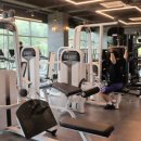 투모어 휘트니스 이미지