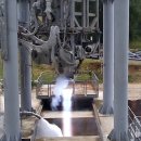 재사용 가능한 메탄 연료 프로메테우스 로켓 엔진에 대한 유럽 최초의 고온 화재 테스트 이미지