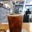 카페루보브 | 왕십리, 한양대 샐러드 맛집 카페 <카페루보브>-아이스 아메리카노, 발사믹 치킨 샐러드 후기