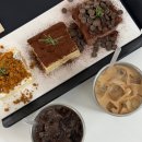 더벤티강남역지하 | 강남역 루프탑있는 대형 디저트 카페 [셀렉티드닉스] 주말 방문 후기 티라미수 전문점
