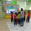 신나는 도서관 나들이 이미지