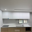 한솔씽크 - 해남군 오소재로 949-13 | 횡성군 둔내면 🤍무광화이트 & 시에라오크 🤎 조합 일자형 씽크 전자레인지장 + 신발장 작업 후기 - 경림씽크