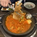 가마솥에생삼겹 | 수원 인계동 맛집 흥숙이김치찜 내돈내산, 무쇠가마솥에서 나온 진짜 밥도둑 (맛의 비결)