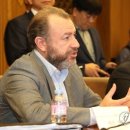 율 모터스 이미지