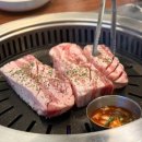 노란꽃돼지 이미지