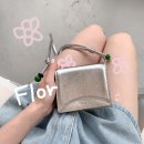쁘띠트리 | [Flor 플로르] 마트리 쁘띠 백 실버 후기 / 여름 가방 추천