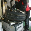 타이어탑 이미지