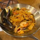 라쿵푸전주점 | 새해 기념 로또 당첨 안될까요? 저희 가족 모두 소망합니다