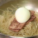 유명냉면 이미지
